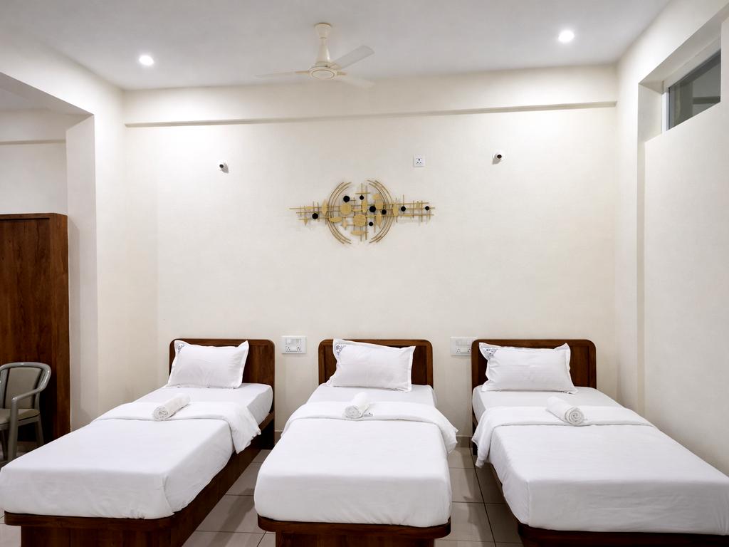 6 Bed Family Room, Savi Service Apartments