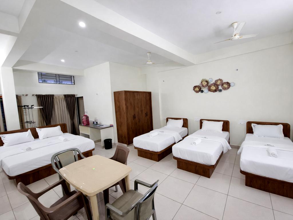 8 Bed Family Room, Savi Service Apartments